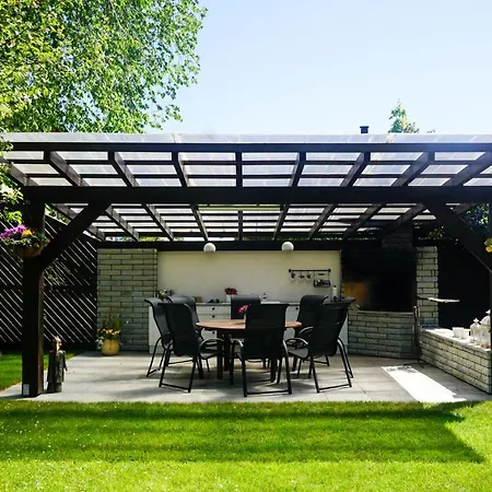 House With Pool And Saunas * Parnu